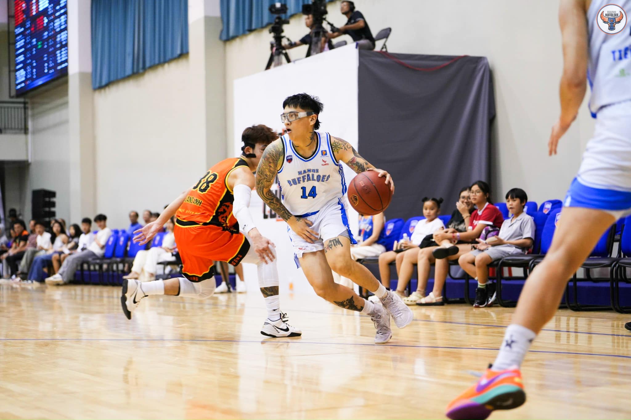 DANANG DRAGONS – HANOI BUFFALOES: THEO ĐÀ BỨT PHÁ
